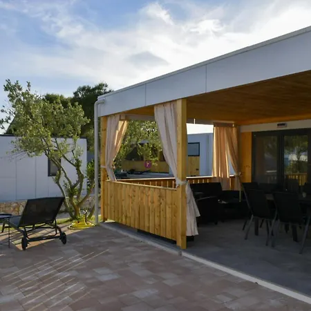 Holiday home Homes Ahil 7&8 Pakostane
