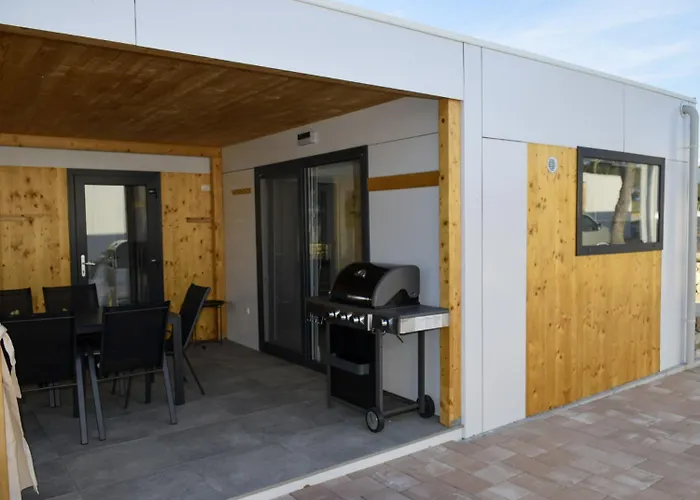 Homes Ahil 7&8 度假居 Pakoštane