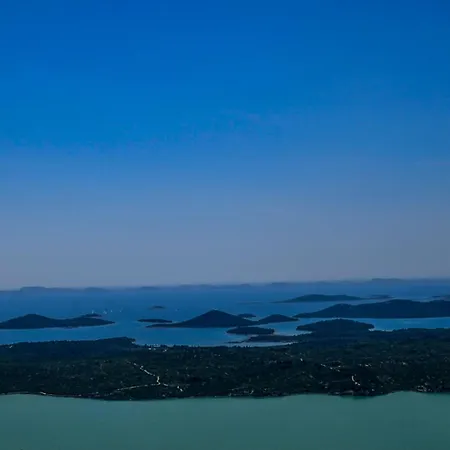 Homes Ahil 7&8 * Pakoštane