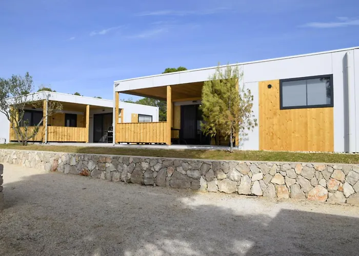 Homes Ahil 7&8 Пакоштане